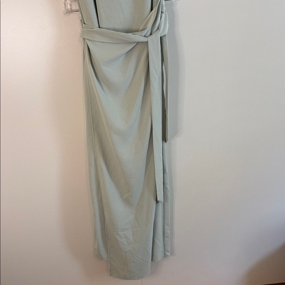 Elegant Mint / Light Green Sleeveless Dress with Front Wrap & Pockets - Picture 3 of 8